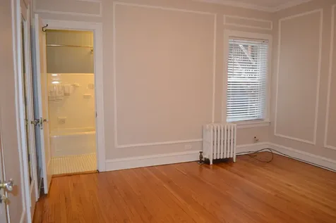1055 West North Shore Avenue Chicago IL 60626