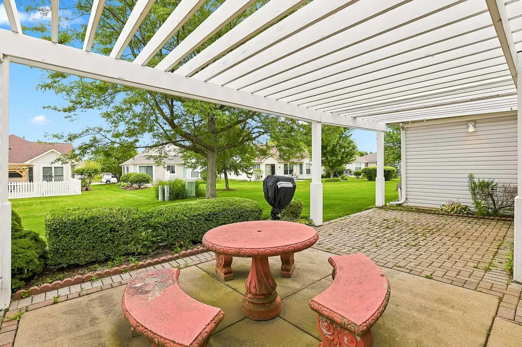 12352 Cold Springs Drive Huntley IL 60142