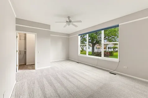 12352 Cold Springs Drive Huntley IL 60142