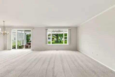 12352 Cold Springs Drive Huntley IL 60142