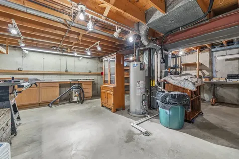 915 Carriage Drive Algonquin IL 60102