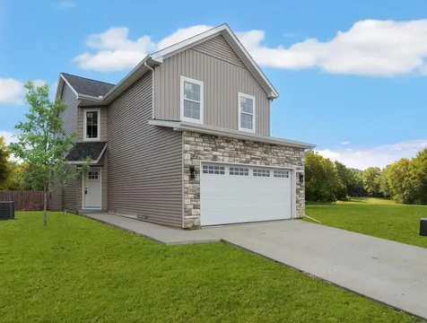 3708 Lighthouse Pointe Champaign IL 61822