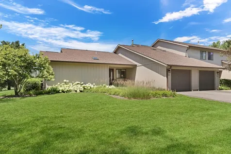 826 Shakespeare Drive Grayslake IL 60030