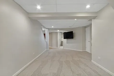 826 Shakespeare Drive Grayslake IL 60030