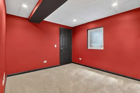 826 Shakespeare Drive Grayslake IL 60030