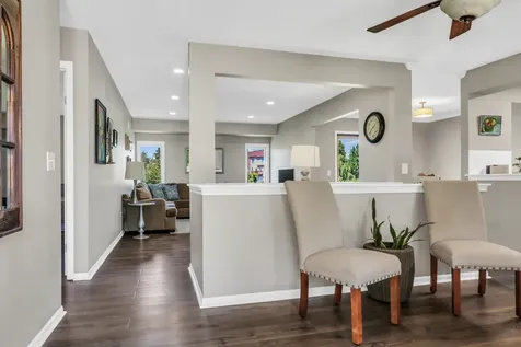 826 Shakespeare Drive Grayslake IL 60030