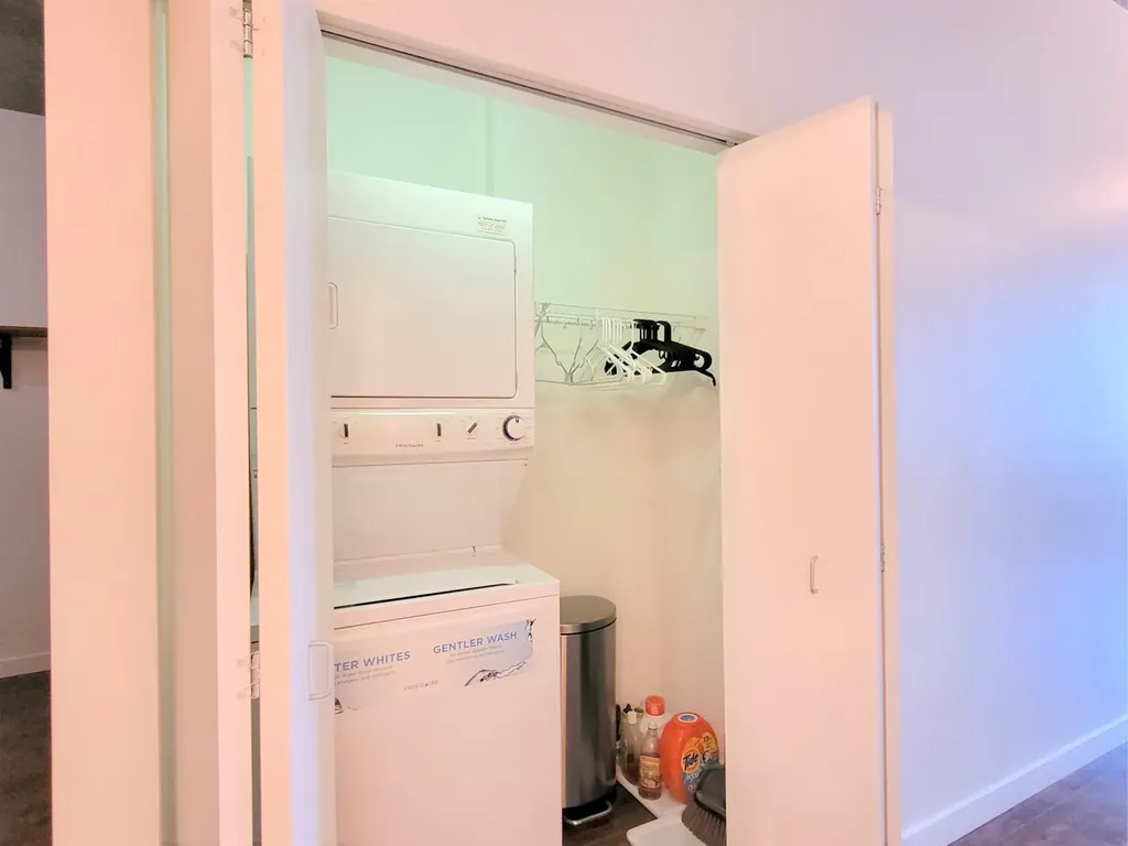 235 West Van Buren Street Chicago IL 60607