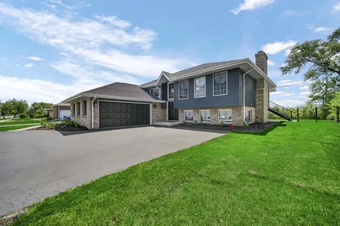 2913 201ST Place Lynwood IL 60411