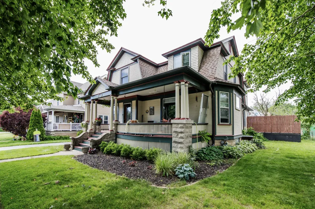 109 West North Street Peotone IL 60468