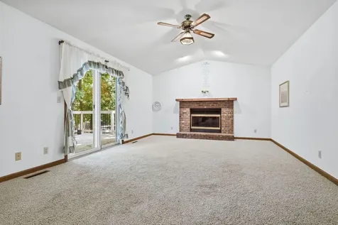 6211 N Teal Wood Circle Peoria IL 61615