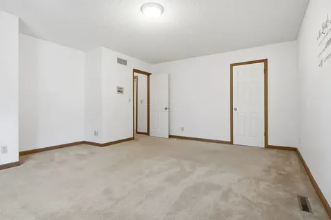 6211 N Teal Wood Circle Peoria IL 61615