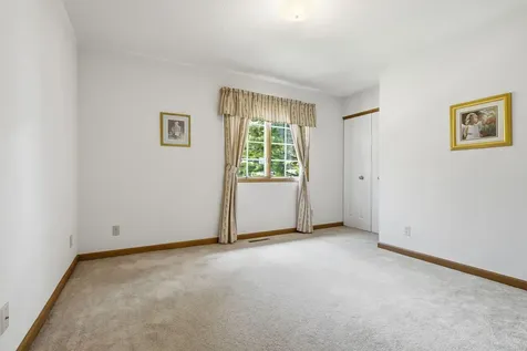 6211 N Teal Wood Circle Peoria IL 61615