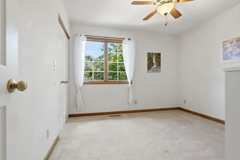 6211 N Teal Wood Circle Peoria IL 61615