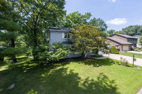 6211 N Teal Wood Circle Peoria IL 61615