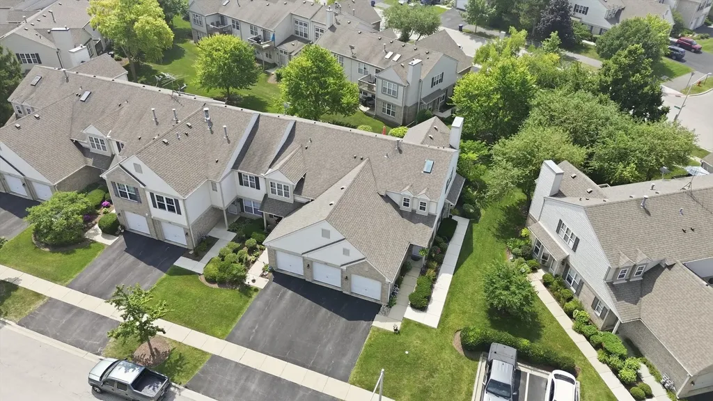 1719 Autumn Avenue Schaumburg IL 60193