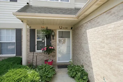 1719 Autumn Avenue Schaumburg IL 60193