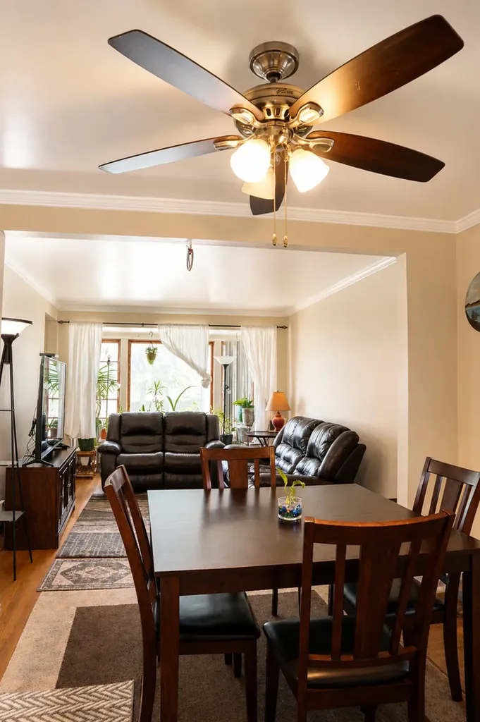 4158 West 59th Street Chicago IL 60629