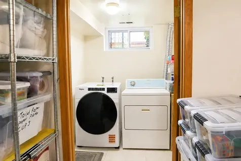 4158 West 59th Street Chicago IL 60629
