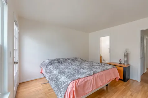 883 Wellington Avenue Elk Grove Village IL 60007
