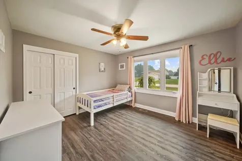 5N506 Santa Fe Trail Bloomingdale IL 60108