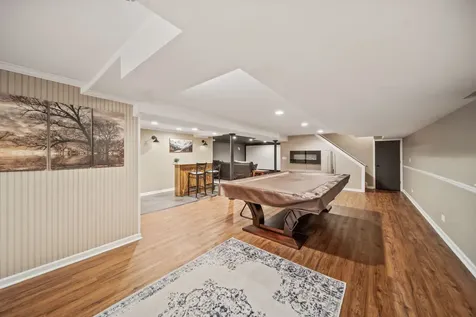 5N506 Santa Fe Trail Bloomingdale IL 60108