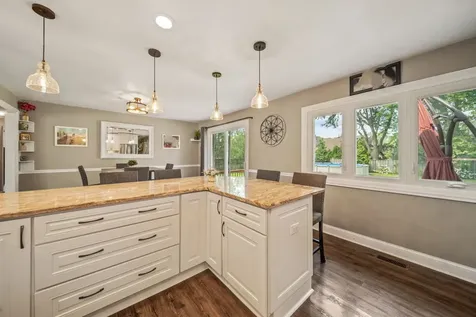 5N506 Santa Fe Trail Bloomingdale IL 60108