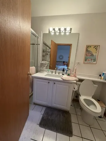 865 West Buckingham Place Chicago IL 60657