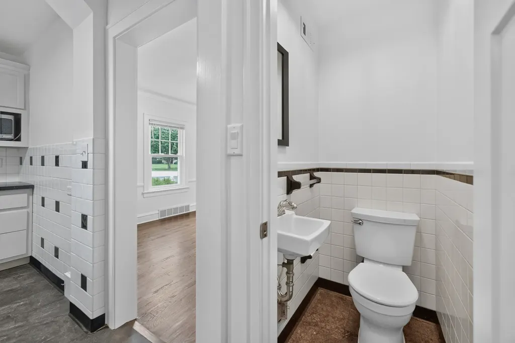 358 North Main Street Lombard IL 60148