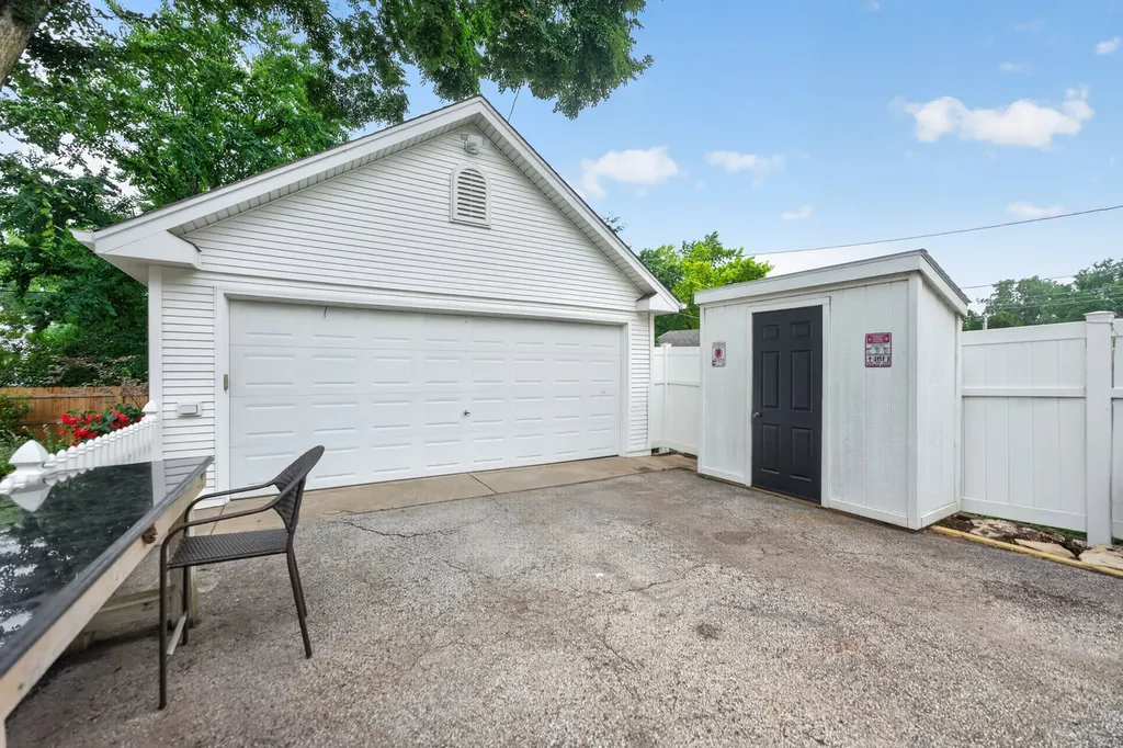 358 North Main Street Lombard IL 60148