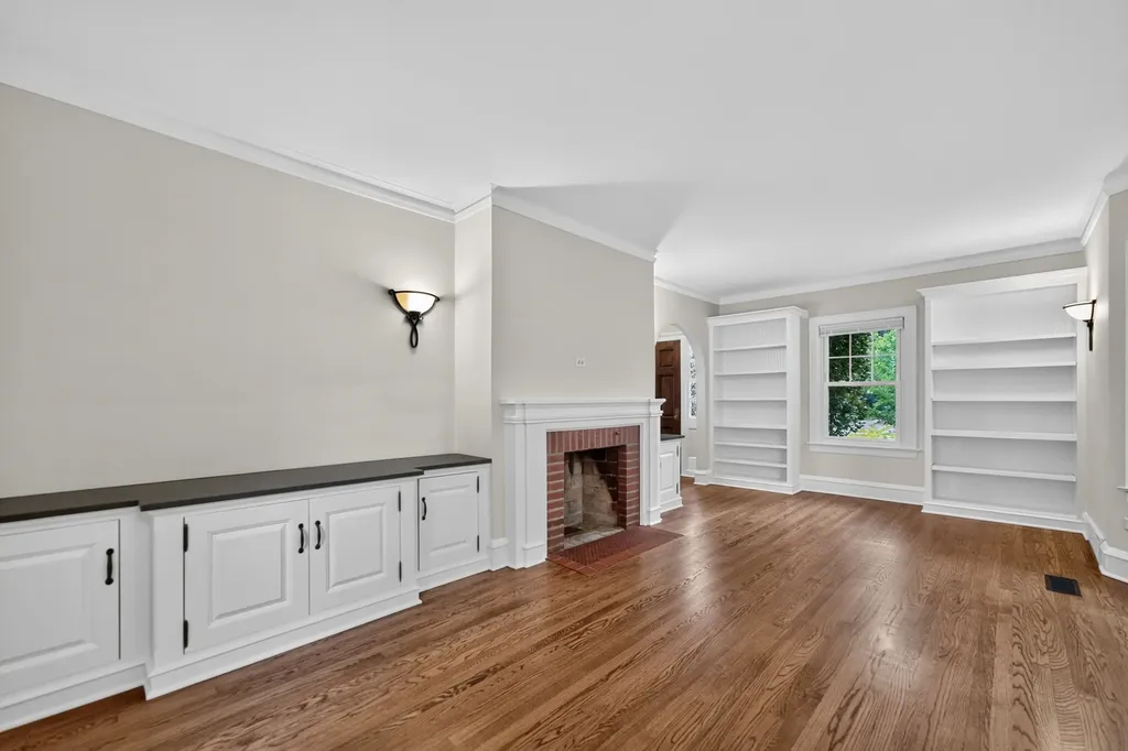 358 North Main Street Lombard IL 60148