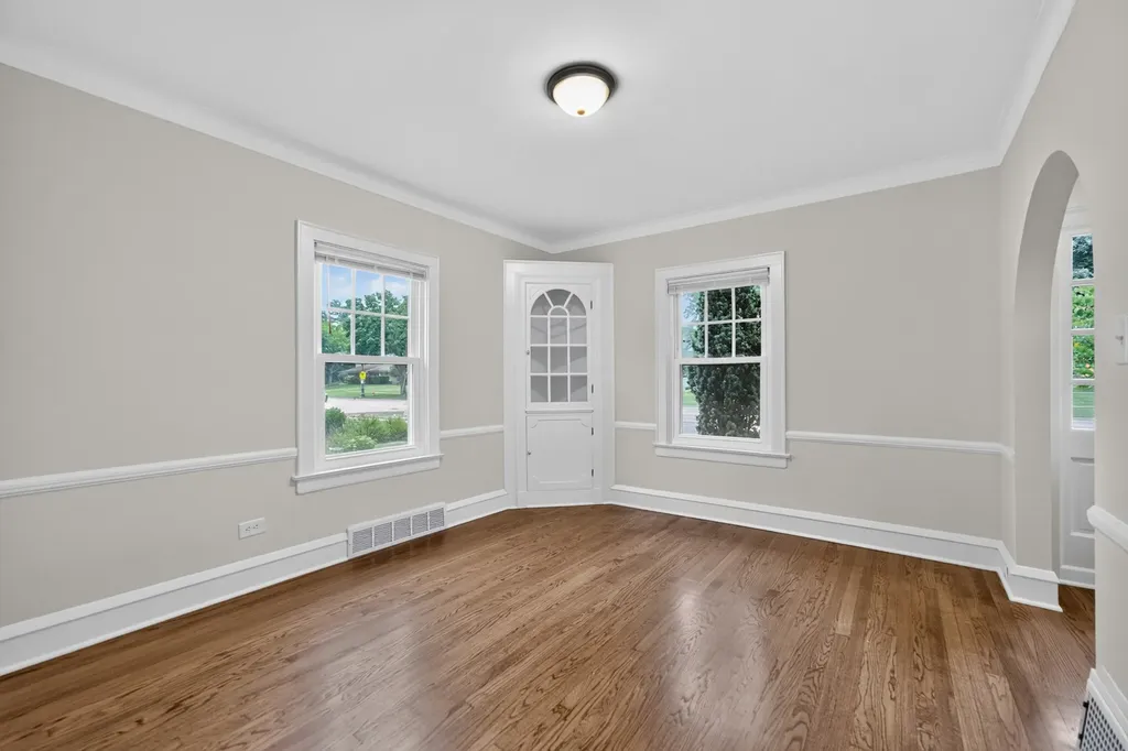 358 North Main Street Lombard IL 60148