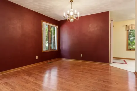 13273 Weatherfield Way Roscoe IL 61073