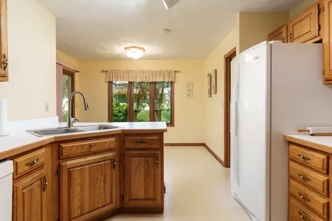 13273 Weatherfield Way Roscoe IL 61073