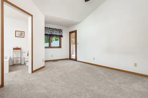 13273 Weatherfield Way Roscoe IL 61073