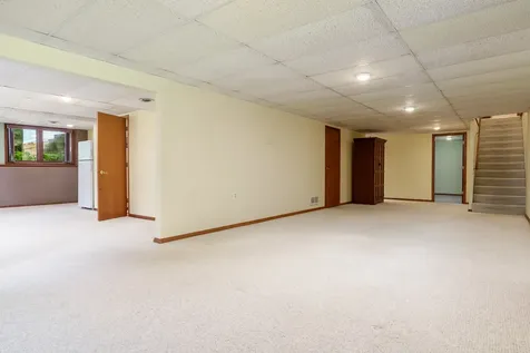 13273 Weatherfield Way Roscoe IL 61073