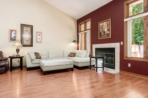 13273 Weatherfield Way Roscoe IL 61073