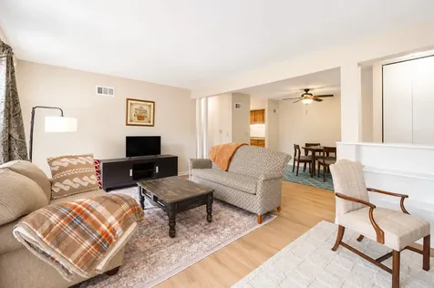 530 Shorely Drive Barrington IL 60010