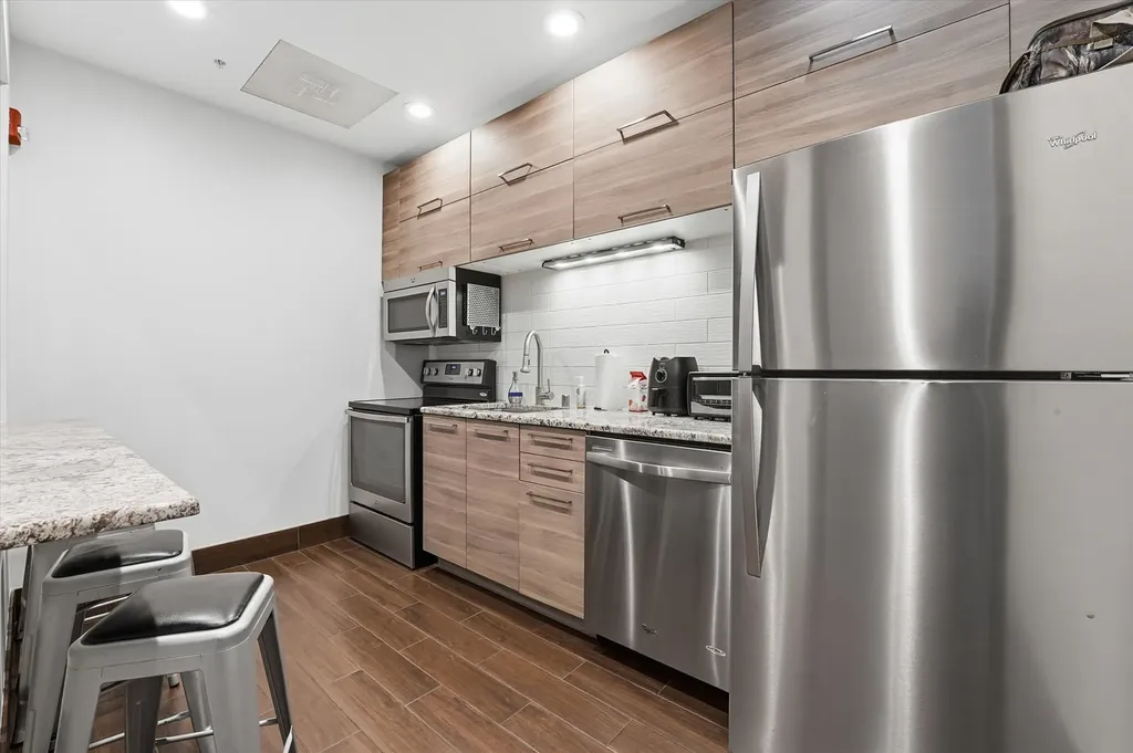 645 North Kingsbury Street Chicago IL 60610