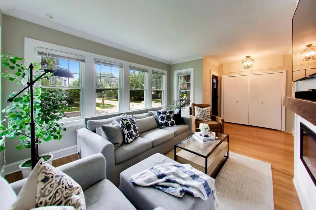 101 16TH Street Wilmette IL 60091