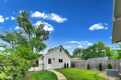 101 16TH Street Wilmette IL 60091