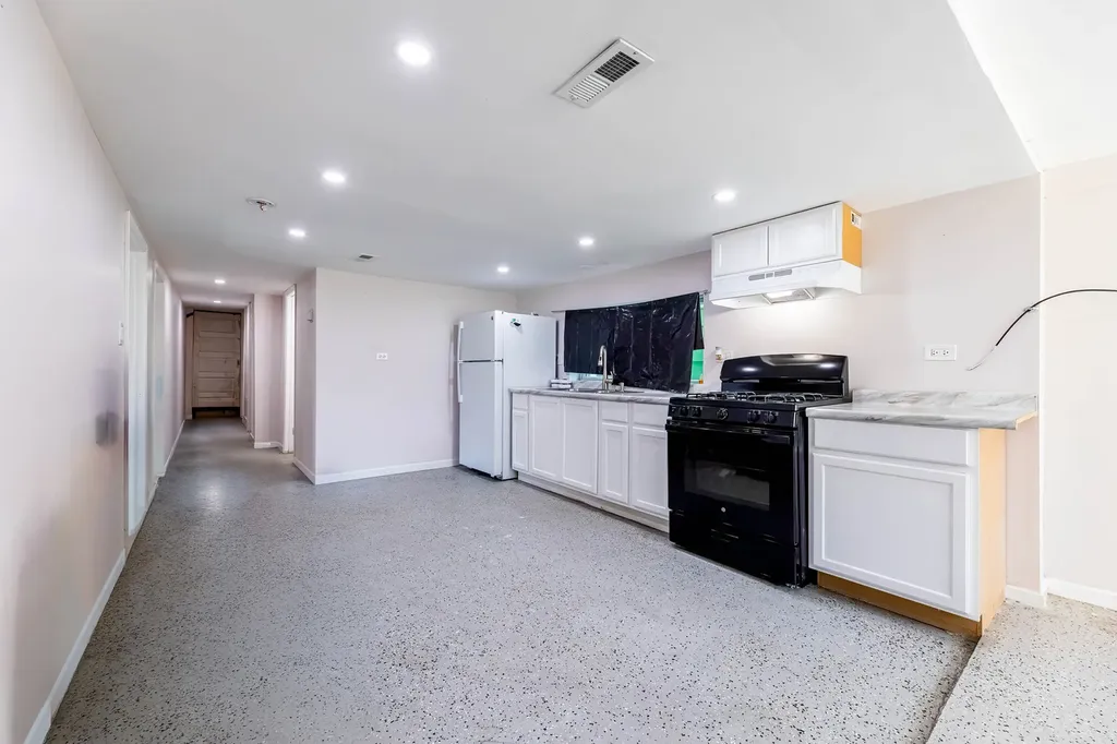 2458 West 45th Place Chicago IL 60632
