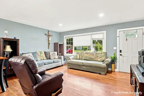 360 Hickory Drive Crystal Lake IL 60014