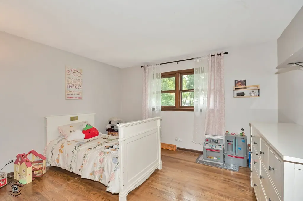 825 Walnut Drive Darien IL 60561