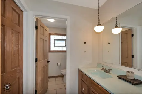 825 Walnut Drive Darien IL 60561