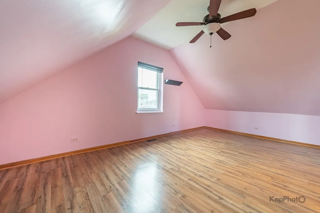 3933 West 69th Place Chicago IL 60629