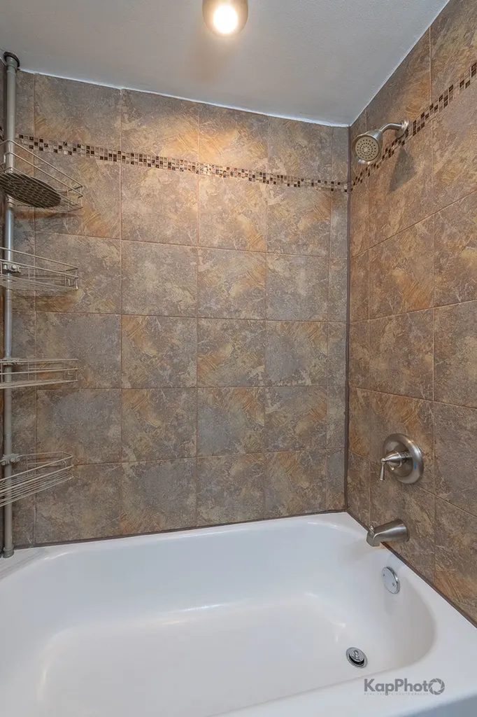 3933 West 69th Place Chicago IL 60629