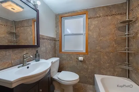 3933 West 69th Place Chicago IL 60629