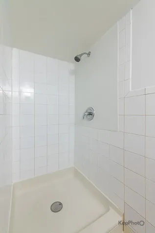 3933 West 69th Place Chicago IL 60629