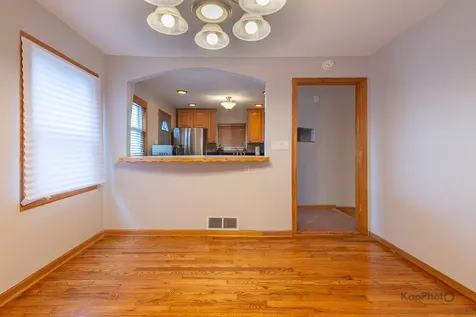 3933 West 69th Place Chicago IL 60629