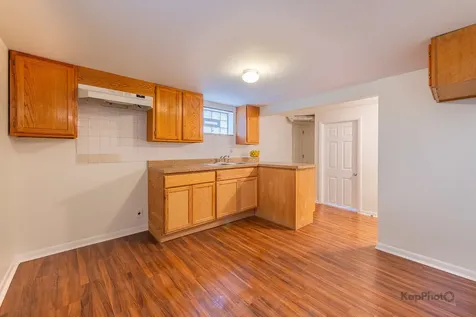3933 West 69th Place Chicago IL 60629